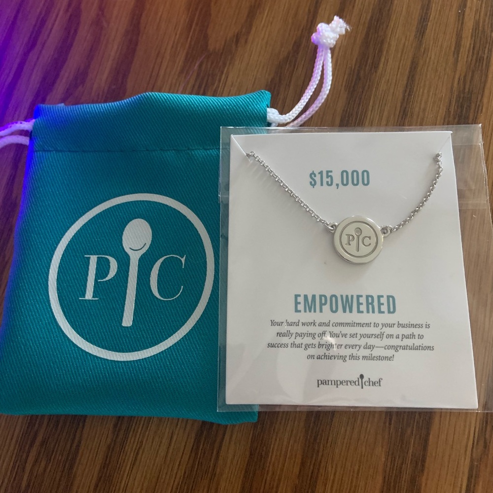 Pampered Chef Necklace